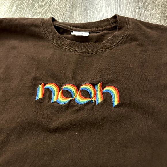 EUC Noah NYC Embroidered Rainbow Logo Brown Long Sleeve T-Shirt Sz M Streetwear - Picture 9 of 13